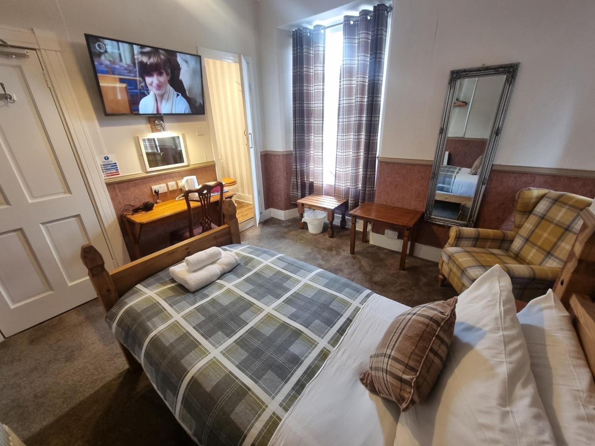 Roy Bridge Hotel 포트 윌리엄 외부 사진